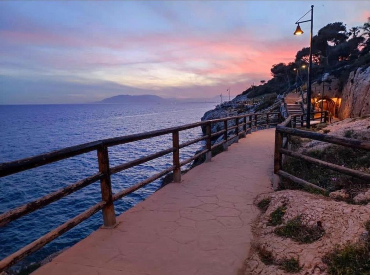 Studio 1 - Sea Front Rincon de la Victoria Exterior photo